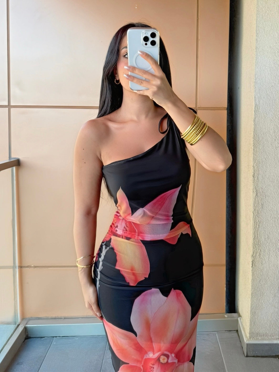 Sundara Elbise