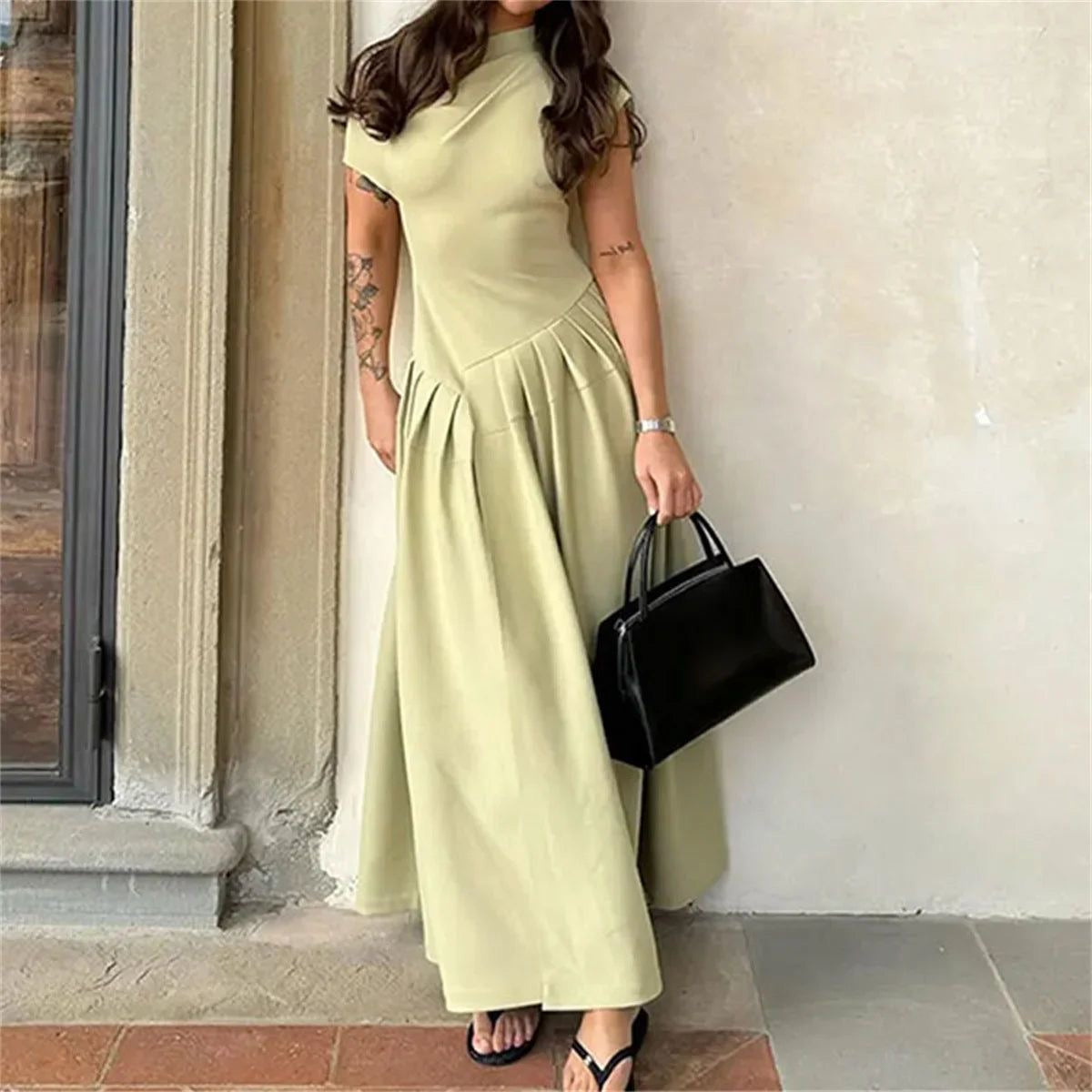 Nora Uzun Elbise