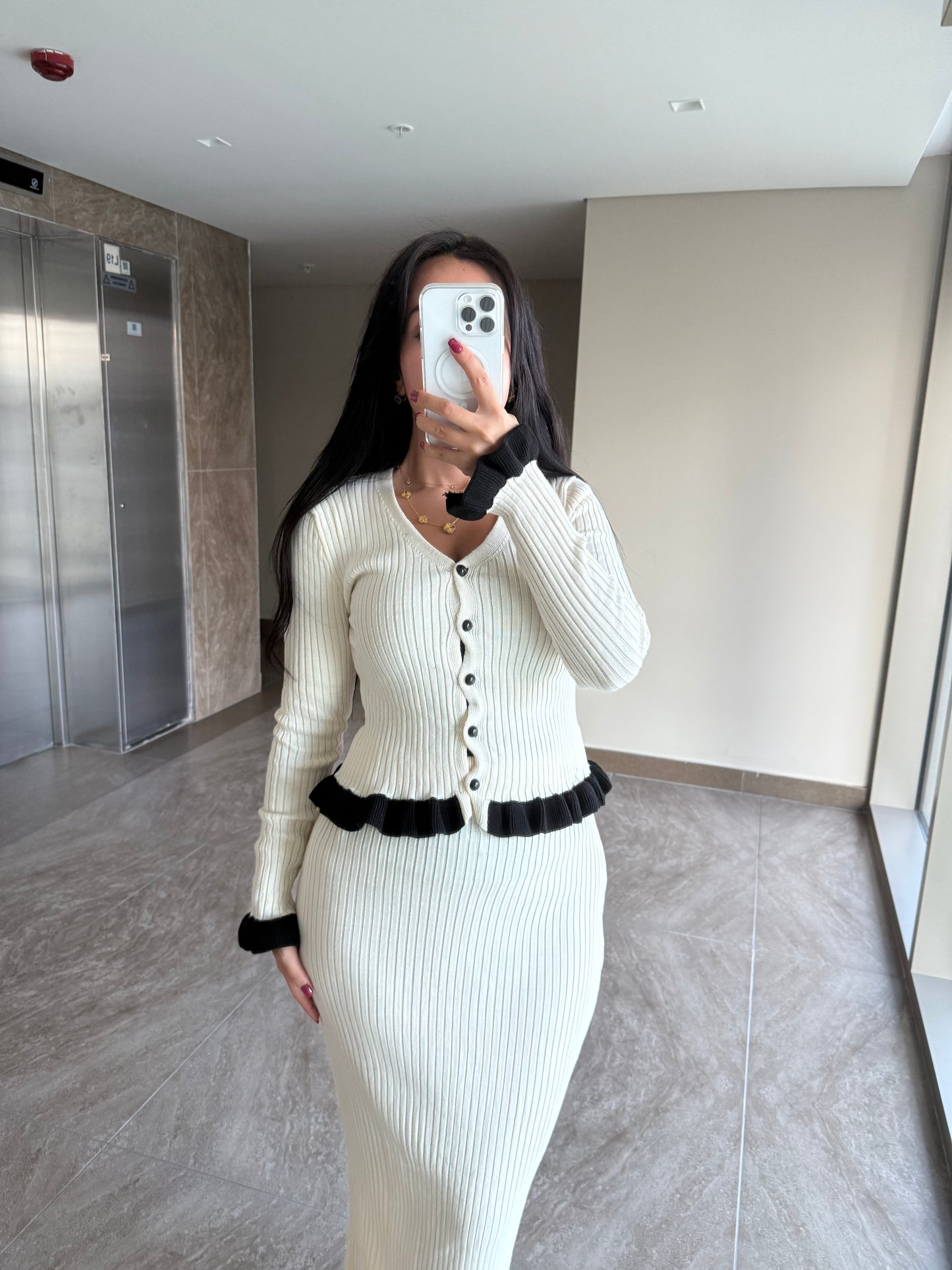 Lily krem Triko Takım