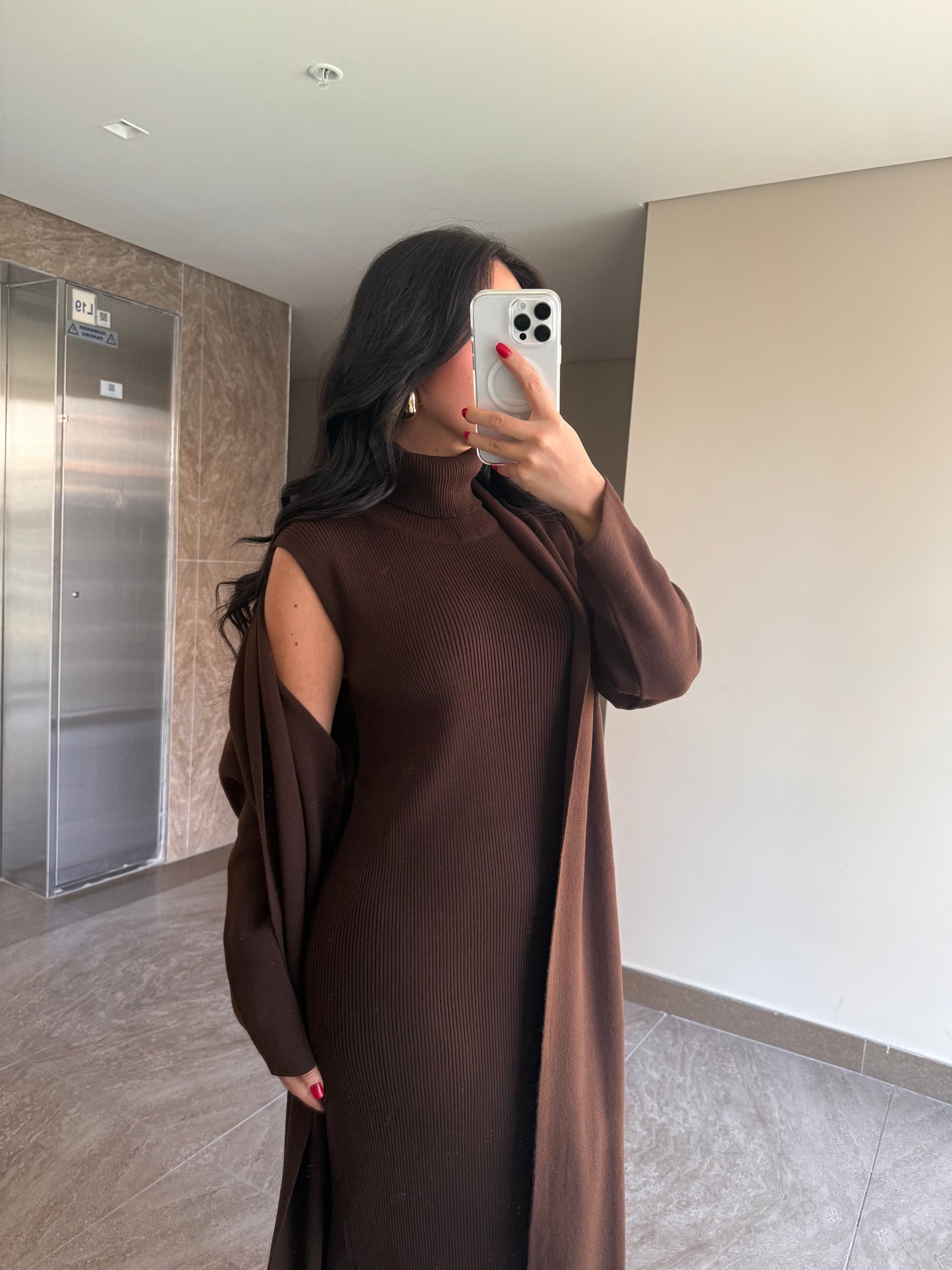 Suzanna kahverengi elbise ve uzun kimono Takim