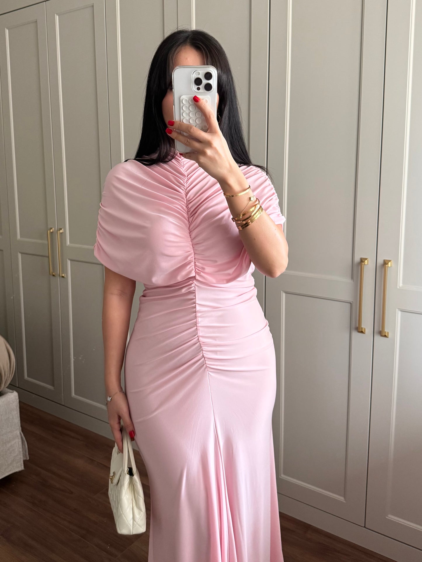 Ashley Elbise –Pembe