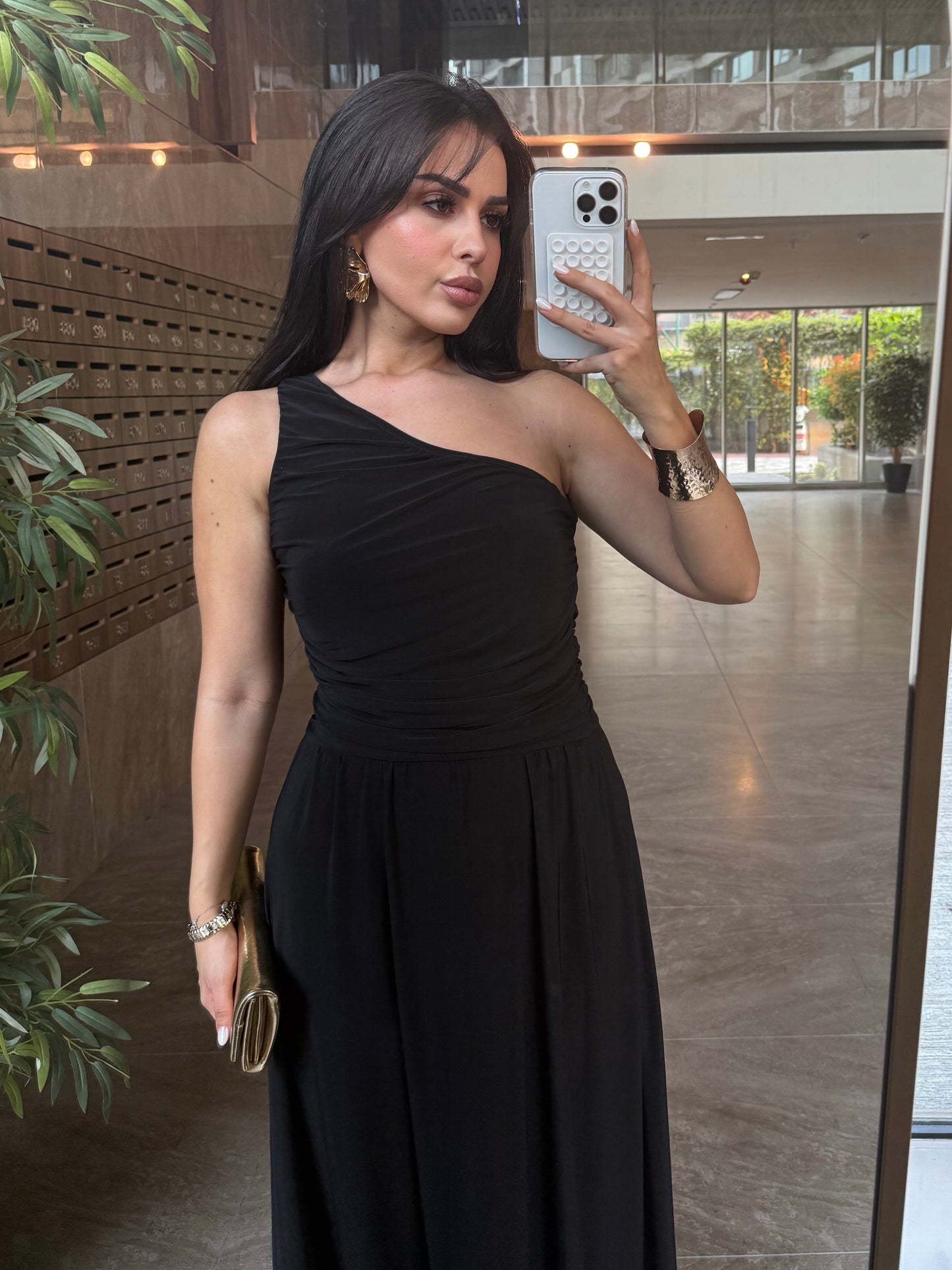 Julia Elbise – Siyah