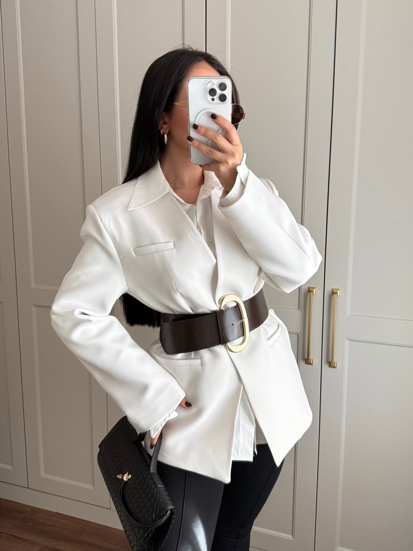 Chloe Kemerli Blazer-Beyaz