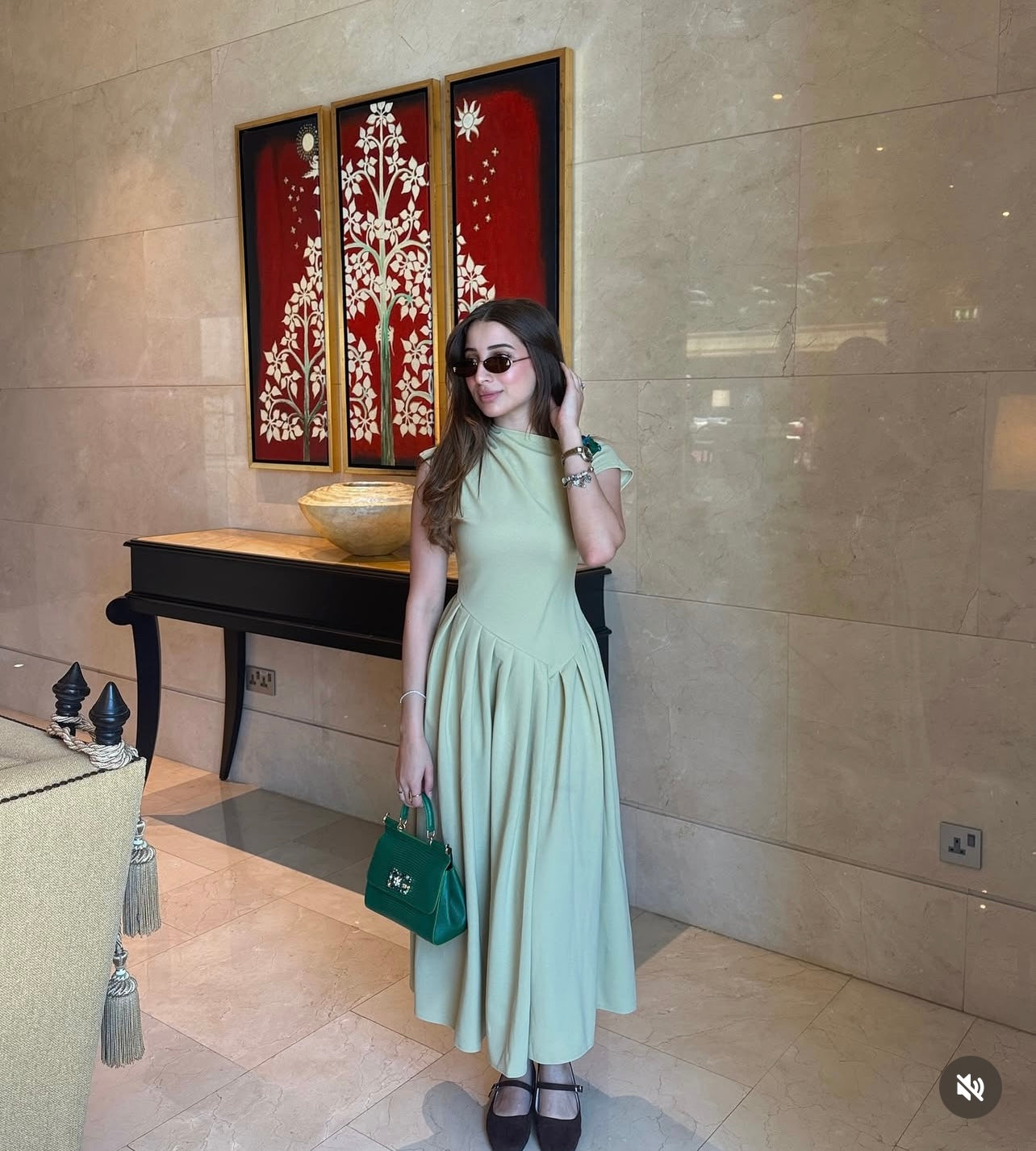 Nora Uzun Elbise