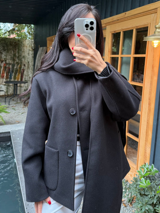 Bella Siyah Atkılı Kaban