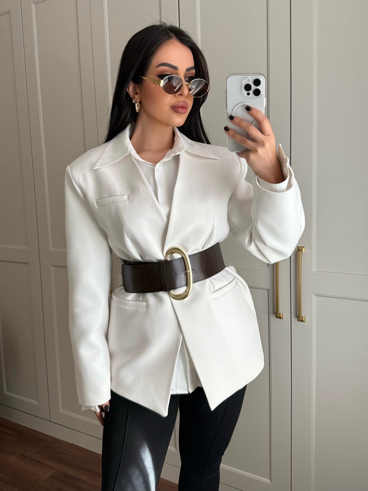 Chloe Kemerli Blazer-Beyaz