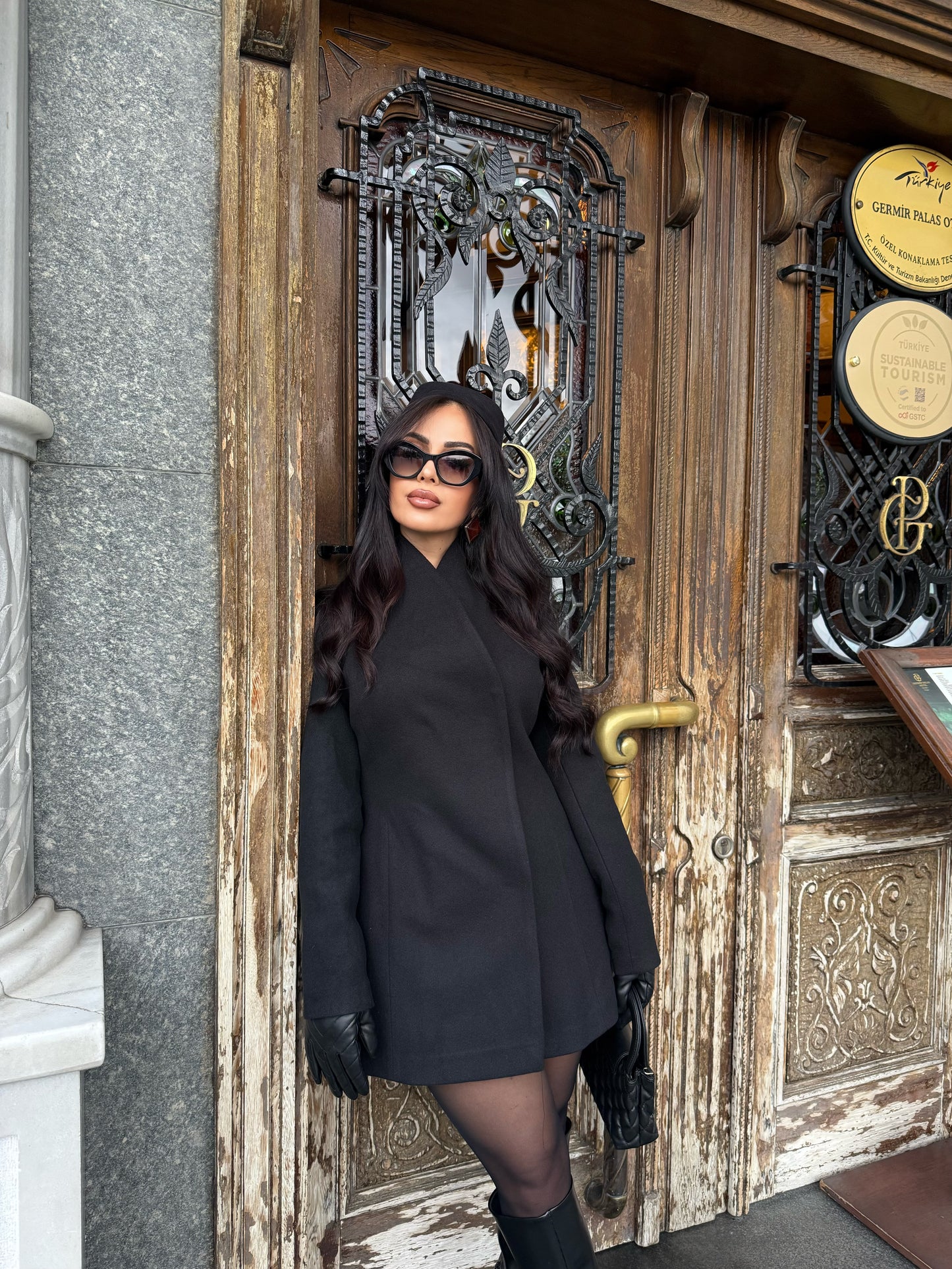 Cannes Siyah Kaşe Kaban