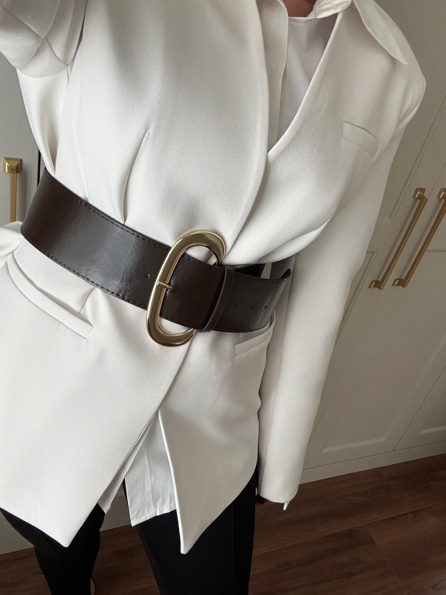 Chloe Kemerli Blazer-Beyaz