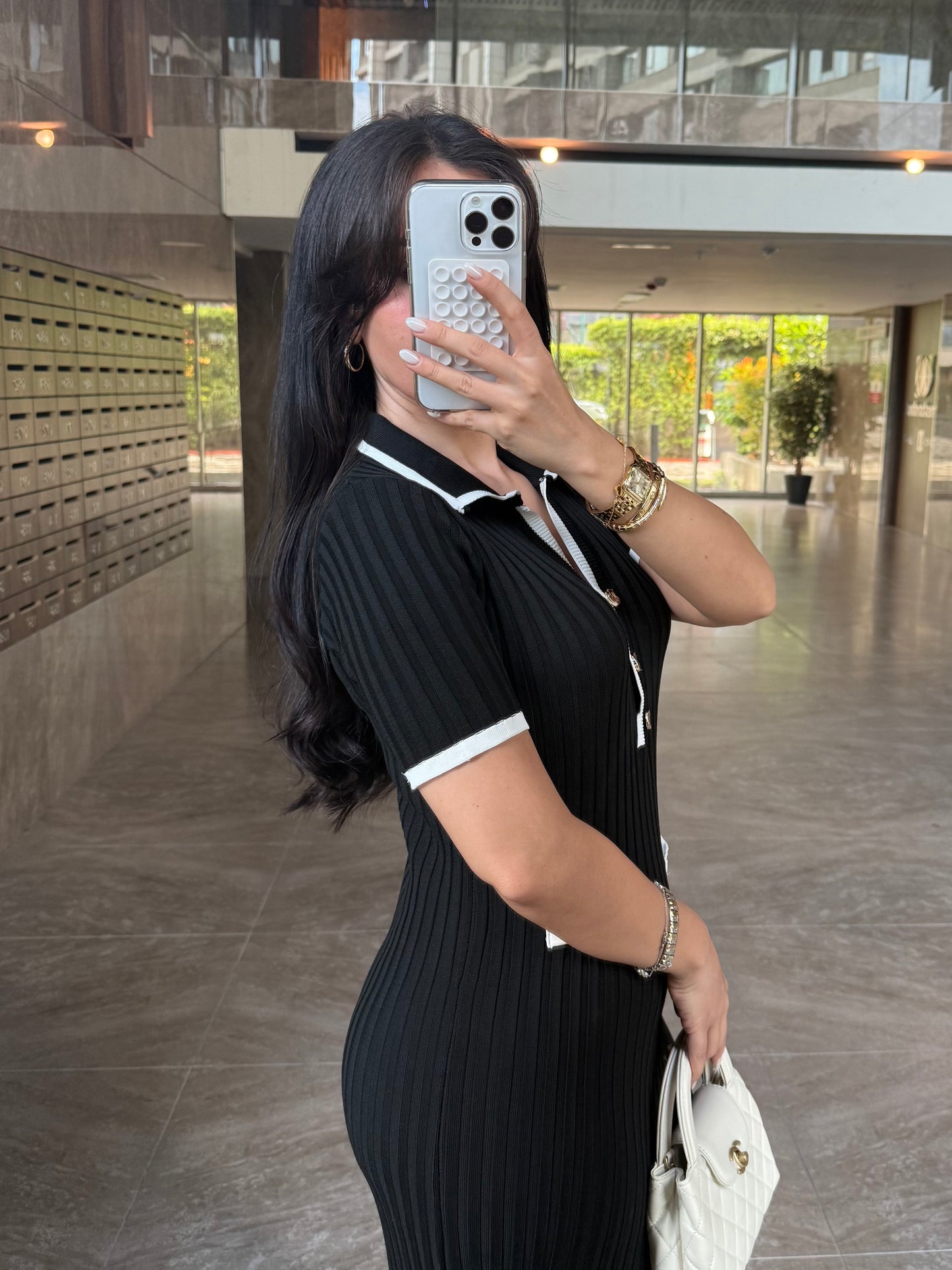 Angela Elbise-Siyah
