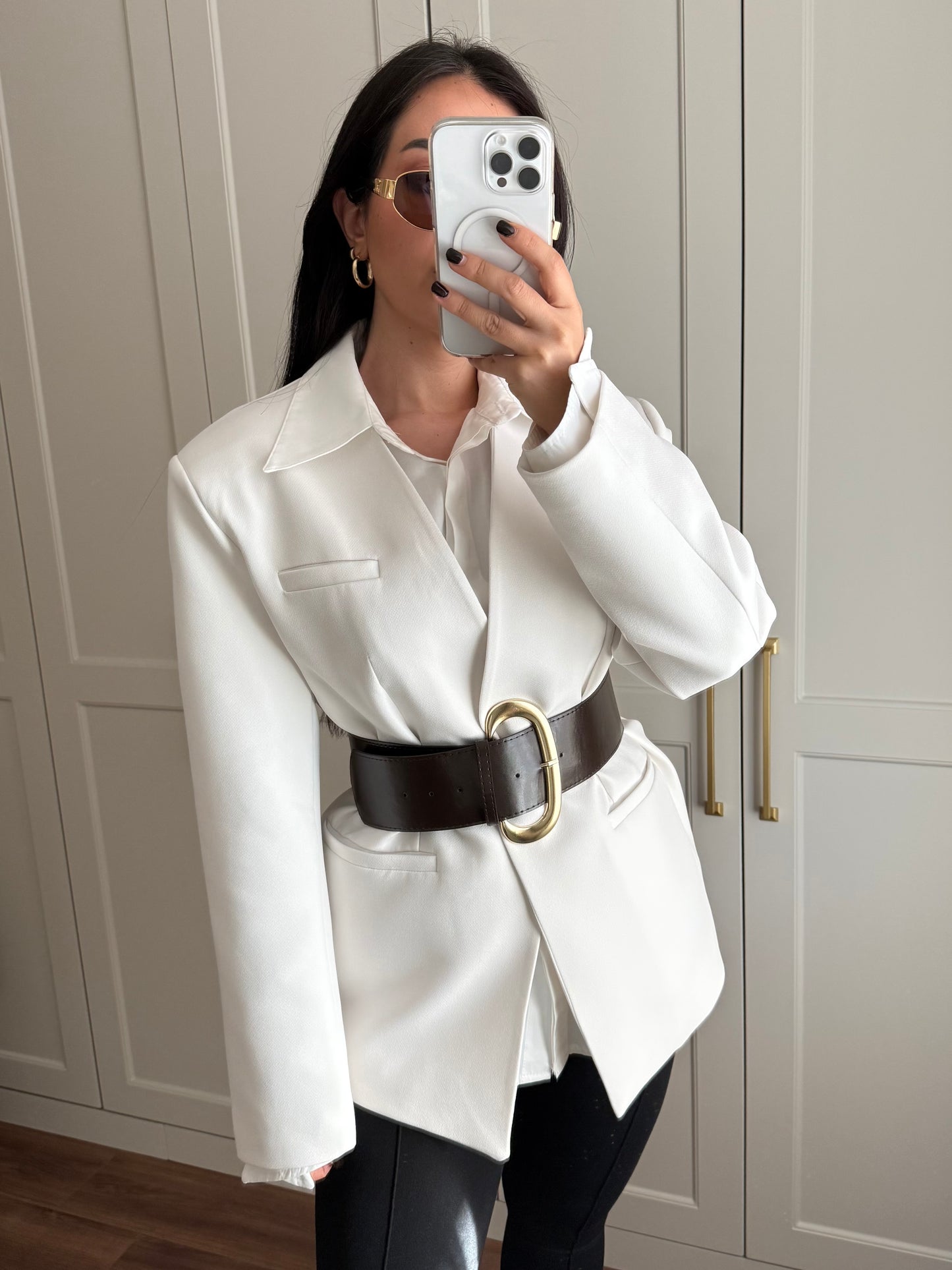 Chloe Kemerli Blazer-Beyaz