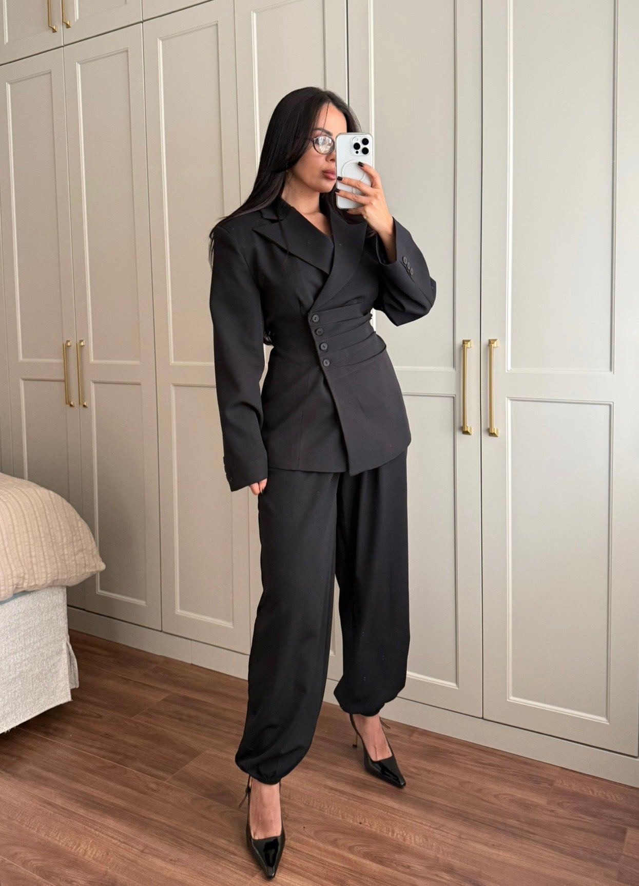 Wendy Bel Büzgülü Blazer Takımı-Siyah