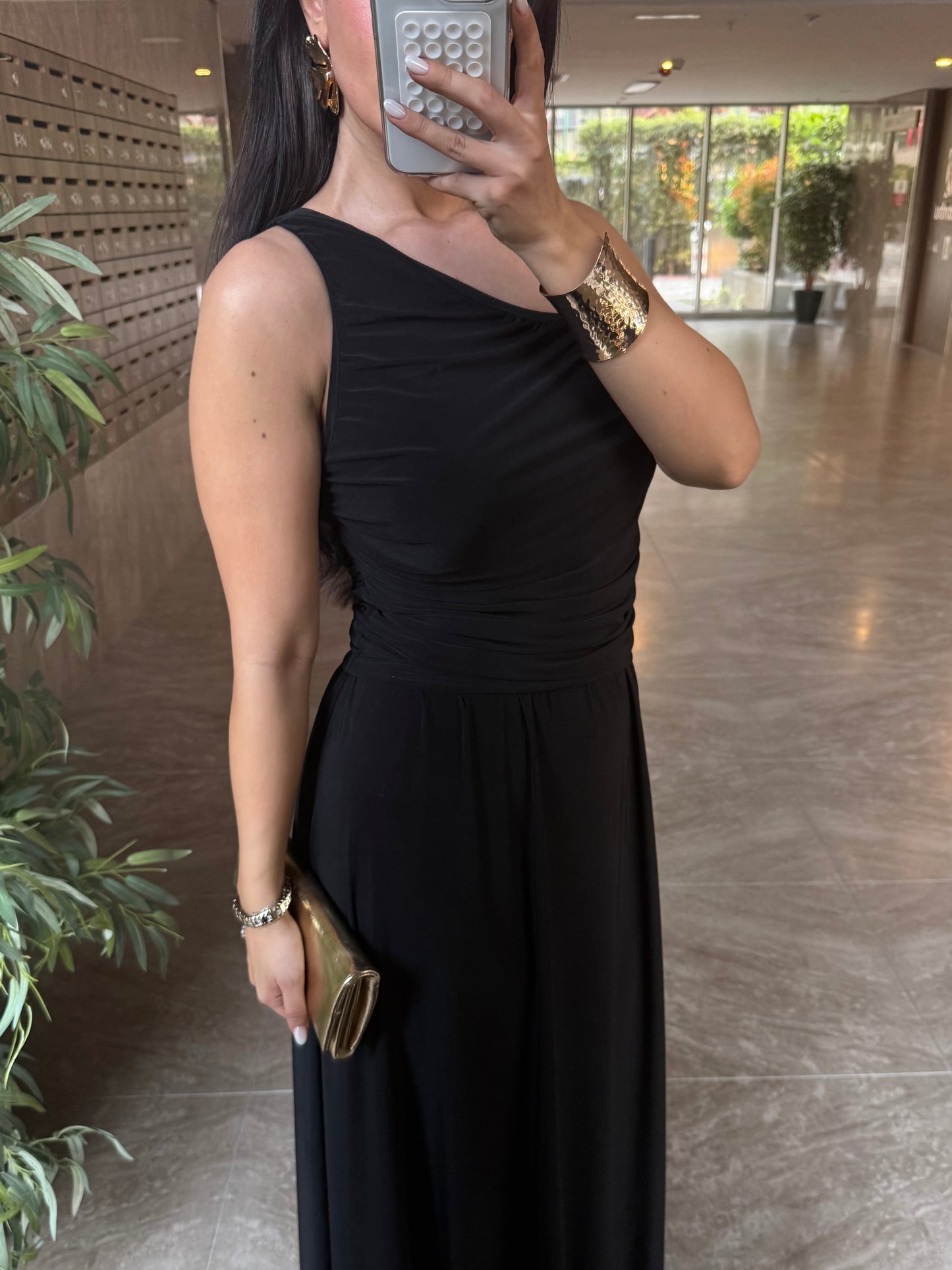 Julia Elbise – Siyah