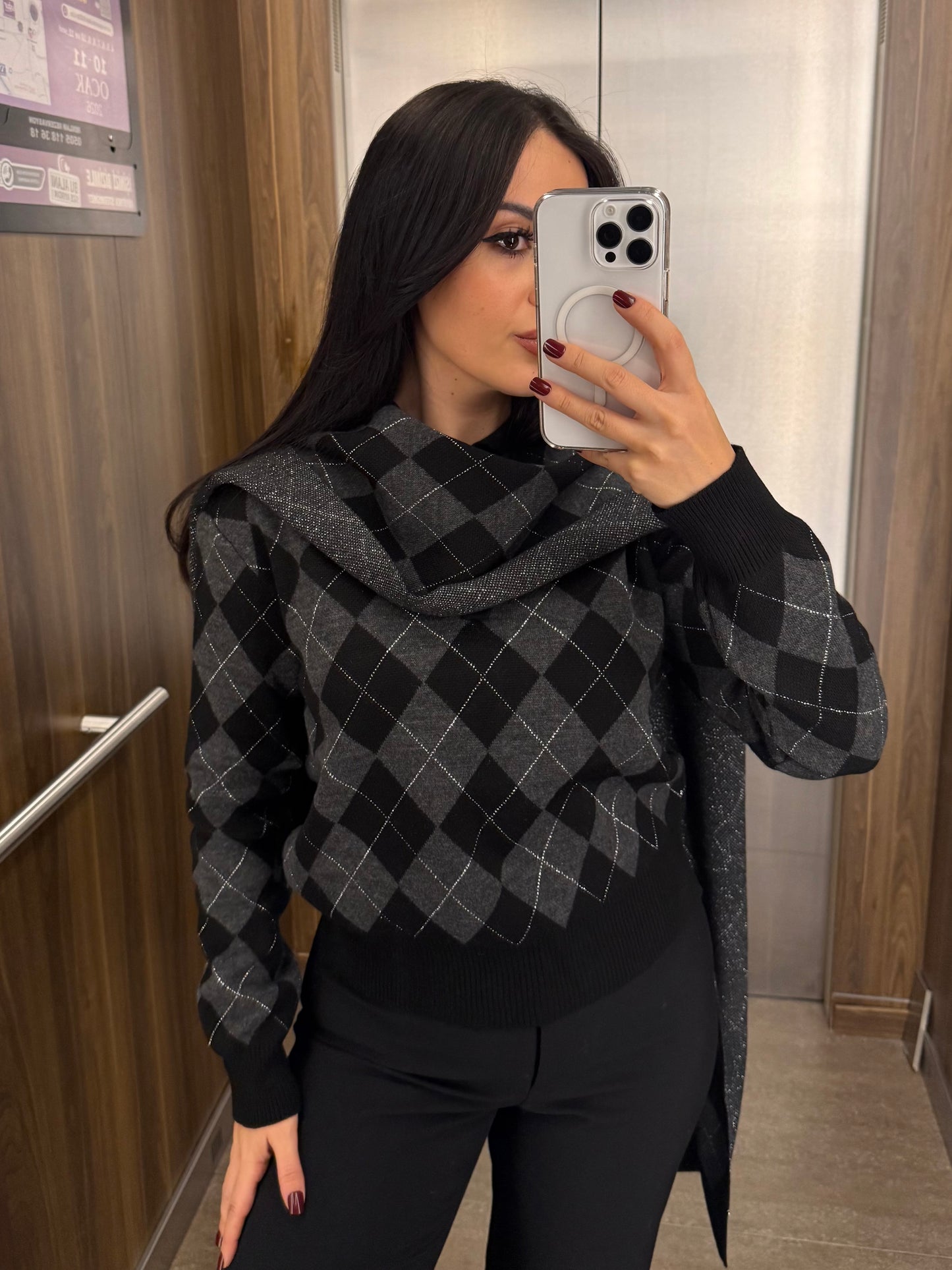 Amanda şallı kazak