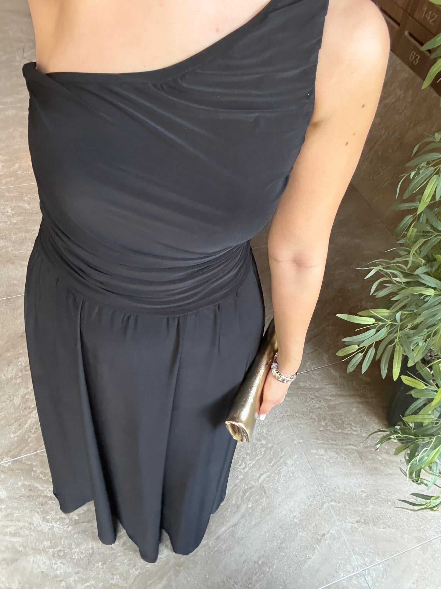 Julia Elbise – Siyah